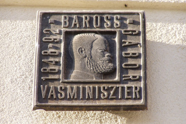 Baross Gábort ábrázoló vasöntvény